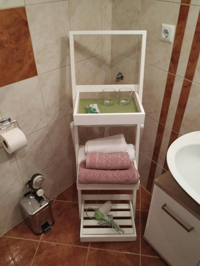 Studio Apartman Violeta II - 50M From The Beach Trogir Eksteriør billede