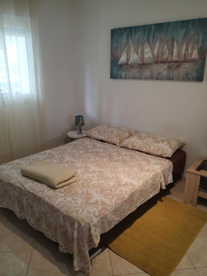 Studio Apartman Violeta II - 50M From The Beach Trogir Eksteriør billede